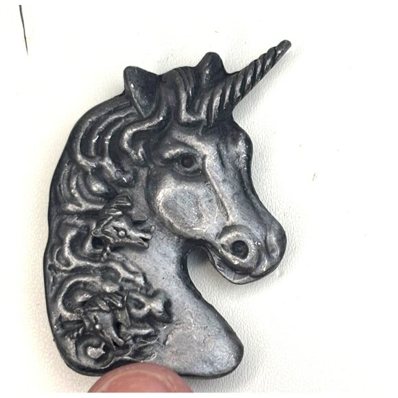 Vintage Pewter Unicorn Brooch With Intricate Detailing & earrings set - Picture 7 of 8